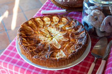 Homemade apple pie