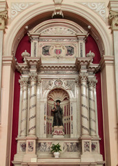 Altar dedicated to San Antonio from Padua with baby jesus in his arms.