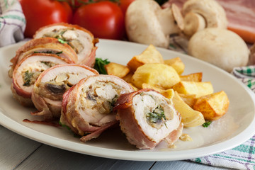 Chicken breast stuffed with champignon