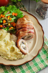 Chicken breast stuffed with champignon