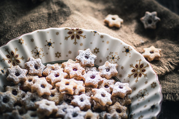 Plätzchen mit Füllung