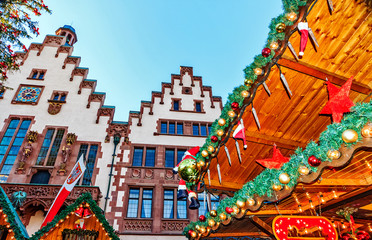 Obraz premium Traditional (since 1393) Christmas Market in historic center of Frankfurt am Main, Germany 