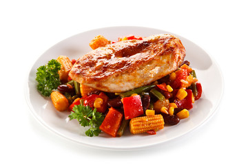 Grilled chicken fillet and vegetables