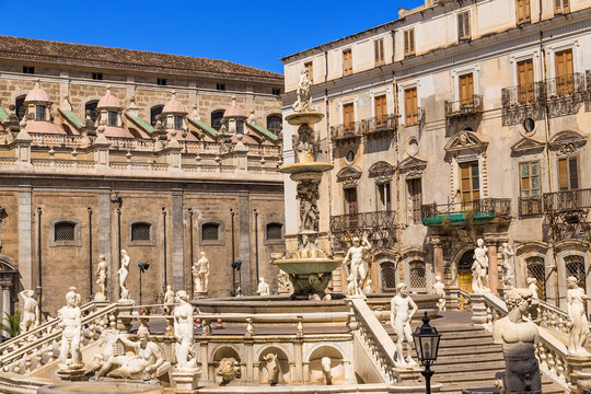 Palermo, Sicily, Italy. The fountain of Shame in the square Pretoria, 1554