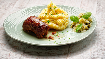 Rinderroulade gerollt mit kartoffel püree