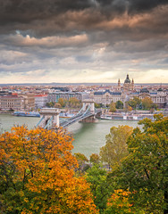 Fototapeta na wymiar Nice view on Budapest in autumn