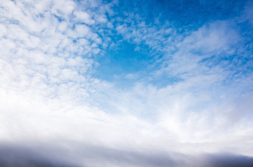 White altocumulus clouds in blue sky - obrazy, fototapety, plakaty