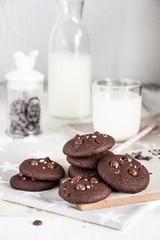 Dark chocolate cookies and milk