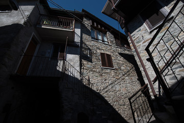 Altes norditalienisches Bergdorf