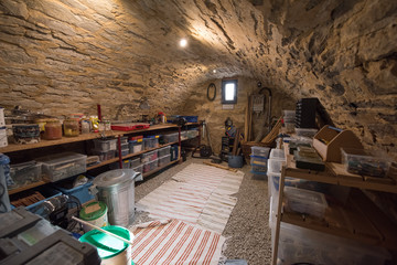 Alter Gewölbekeller in Bauernhaus