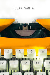 typewriter with the text "Dear Santa,"
