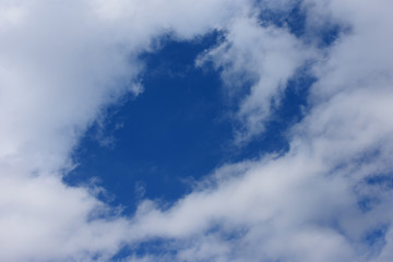 Fototapeta premium 青空と雲「空想・雲のモンスター」