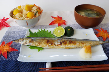 秋の焼き秋刀魚定食