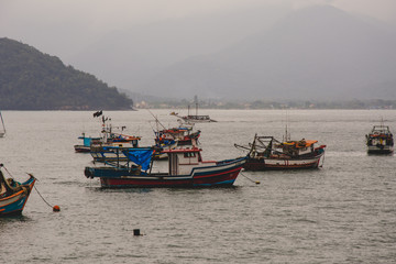 Fototapeta premium boats in Ubatuba, Brazil
