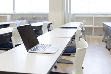 会議室のパソコン