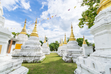 Fototapeta premium Wat Phra Chedi Sao Lang or twenty pagoda temple in Lampang, Thailand