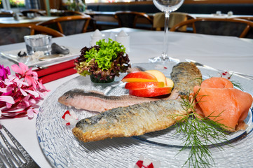 Komposition aus Fischen