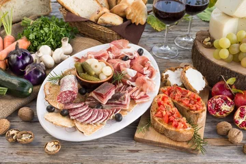 Keuken spatwand met foto Tavola con vari cibi italiani, Italian Foods © Alessio Orrù