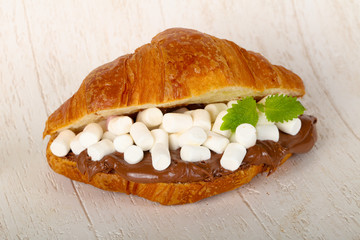 Croissant with marshmallow