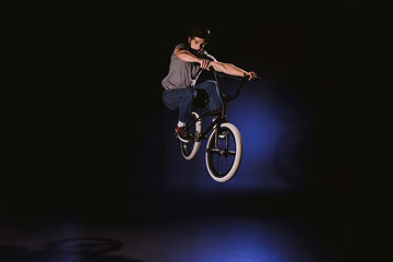 Fototapeta na wymiar bmx cyclist performing stunt