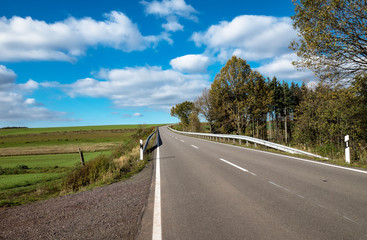 Herbstland- Straße