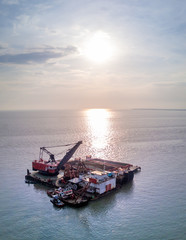 Crane boat