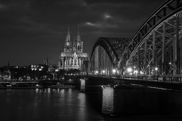 Fototapeta na wymiar Cologne Cathedral, Germany at night