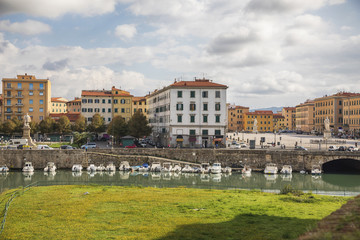 Fototapeta na wymiar view at Livorno town from Old Fortress