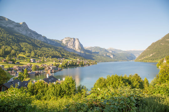 Idyllischer Bergsee im &ouml;sterreichischen Salzkammergut