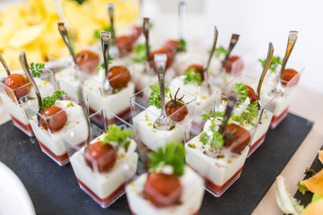 Finger food aperitivo per evento, matrimonio, cerimonia. Cibo italiano per feste, catering,...