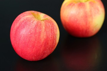 red sweet apple fruit