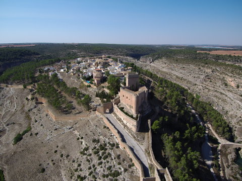 Alarcon, villa historica en Cuenca, Castilla la Mancha, España. Fotografia aerea