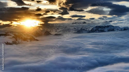 гора снег тучи закат mountain snow clouds sunset скачать