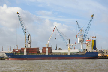 Fototapeta na wymiar Multipurpose cargo vessel in the port of Hamburg, Germany.