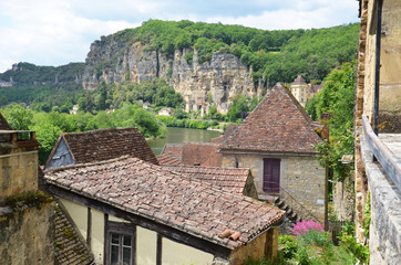 Rooftops view on La Roque-Gageac village
