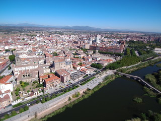 Talavera de la Reina ( Toledo) desde el aire