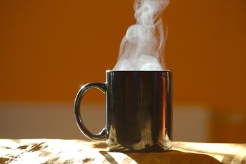 Streamin hot tea cup