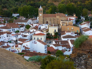 Almonaster la Real, pueblo español de la provincia de Huelva, Andalucía (España)