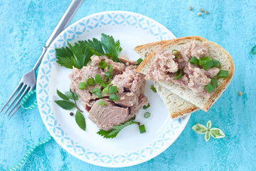 Butterbrot mit Thunfisch