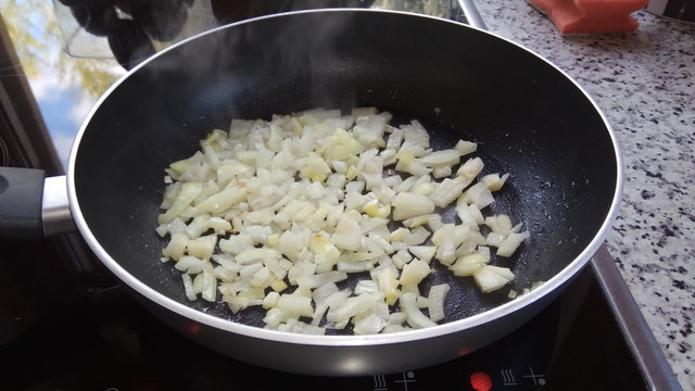 chopped onions in bowl