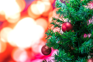 Fototapeta na wymiar Christmas tree with red balls, backgrounds wallpaper