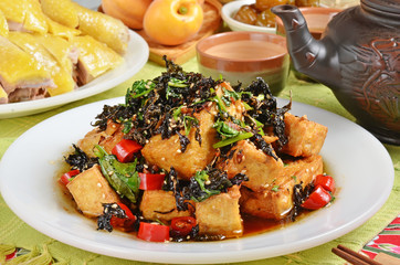 Fried tofu with red pepper and perilla