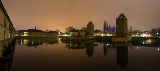 Naklejka premium Ponts Couverts and barrage Vauban, night scene of Strasbourg