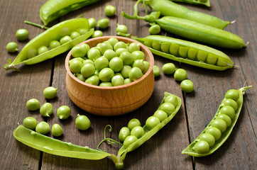 Fresh green peas