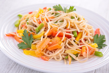 fried noodles with vegetables