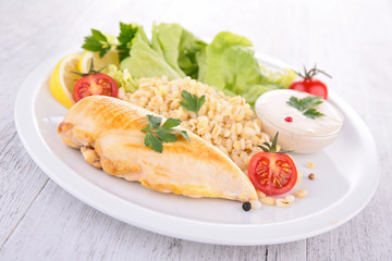 grilled chicken breast with vegetables