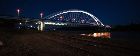 Obraz premium Apollo bridge by night