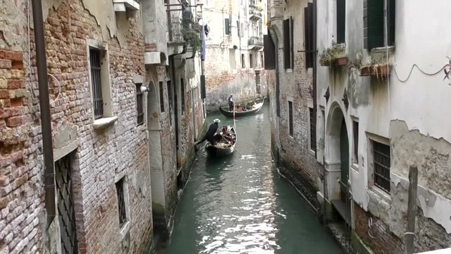 Gondoliere in Kanälen von Venedig