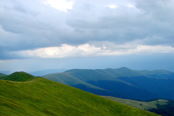 Fototapeta premium Carpathian mountain range Borzhava in anticipation of rain.