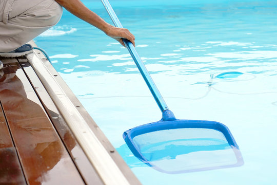 Pool cleaner during his work